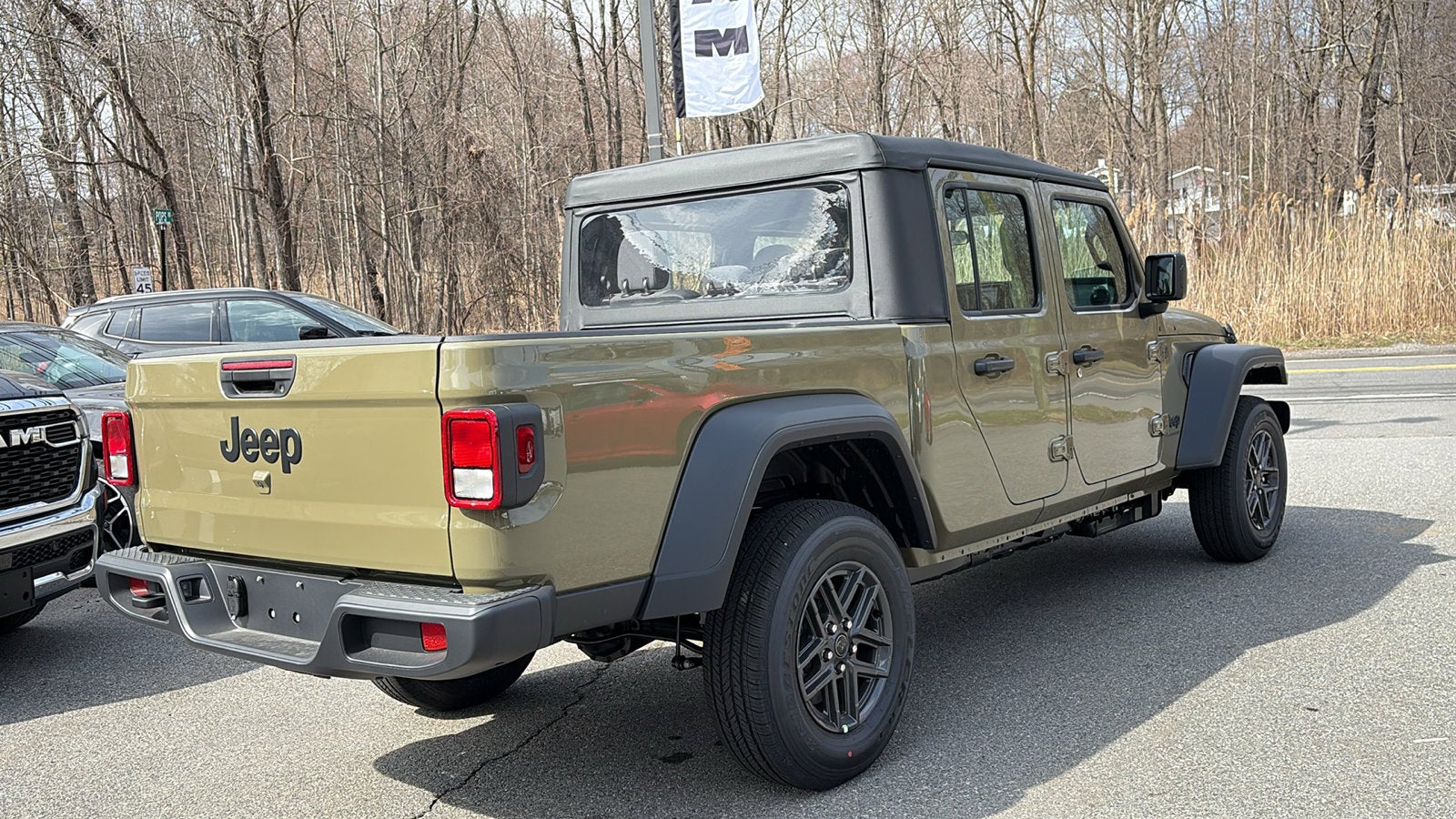 2026 Jeep Gladiator Sport