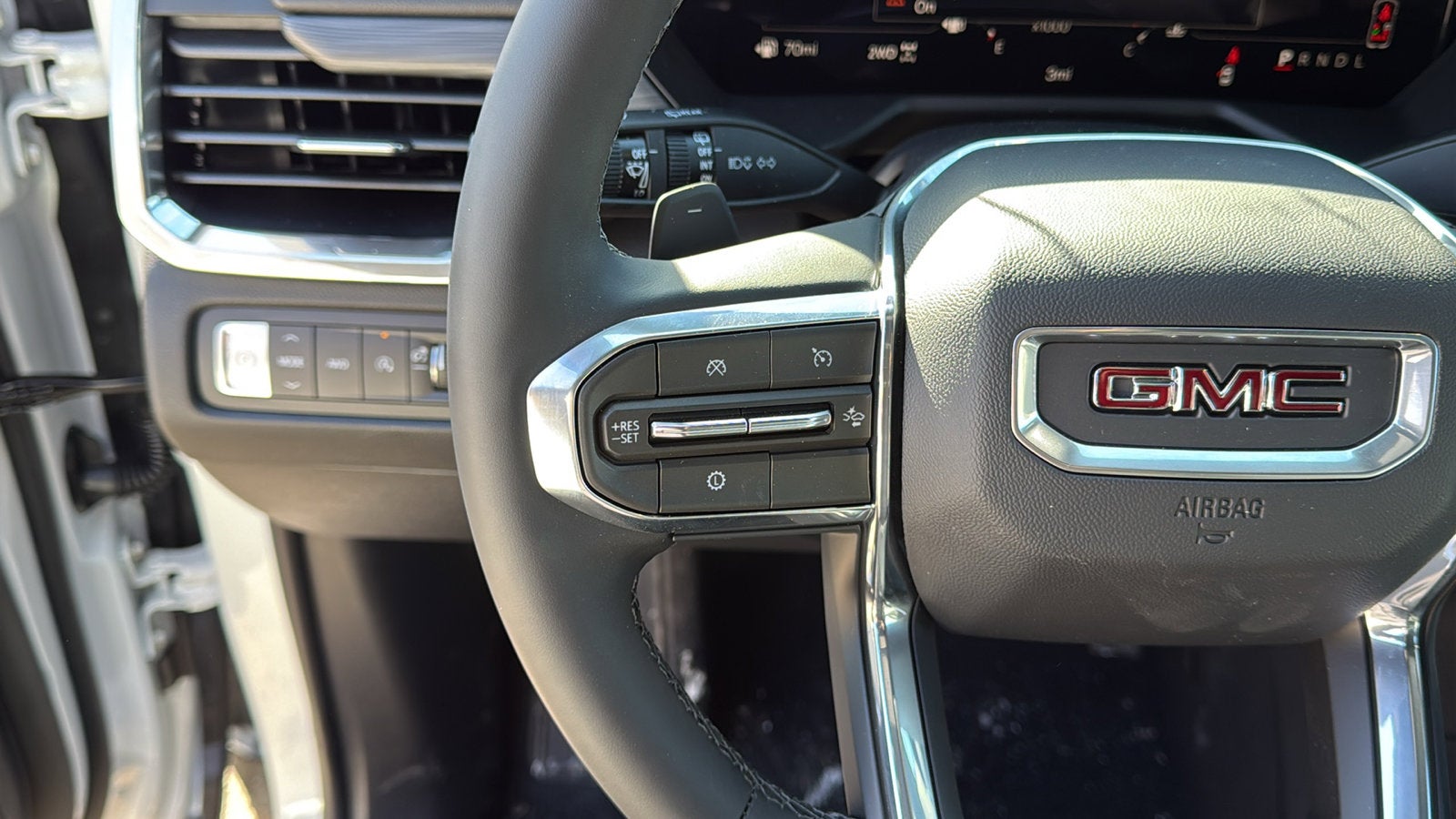 2026 GMC Acadia AWD Elevation