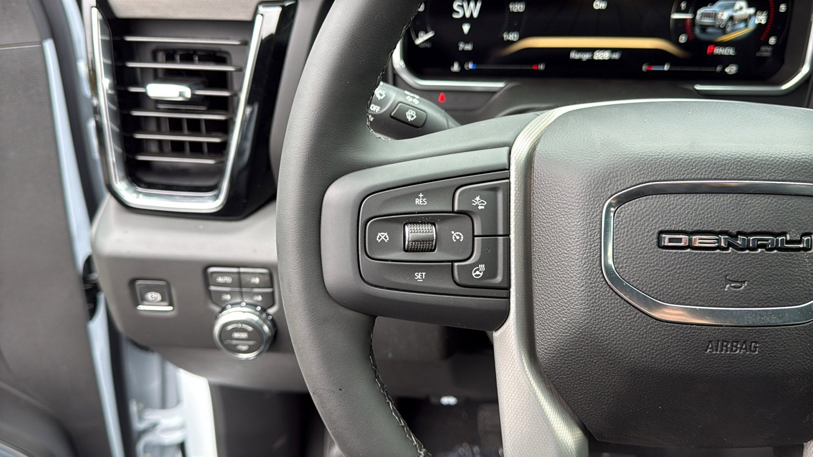 2026 GMC Sierra 2500HD Denali