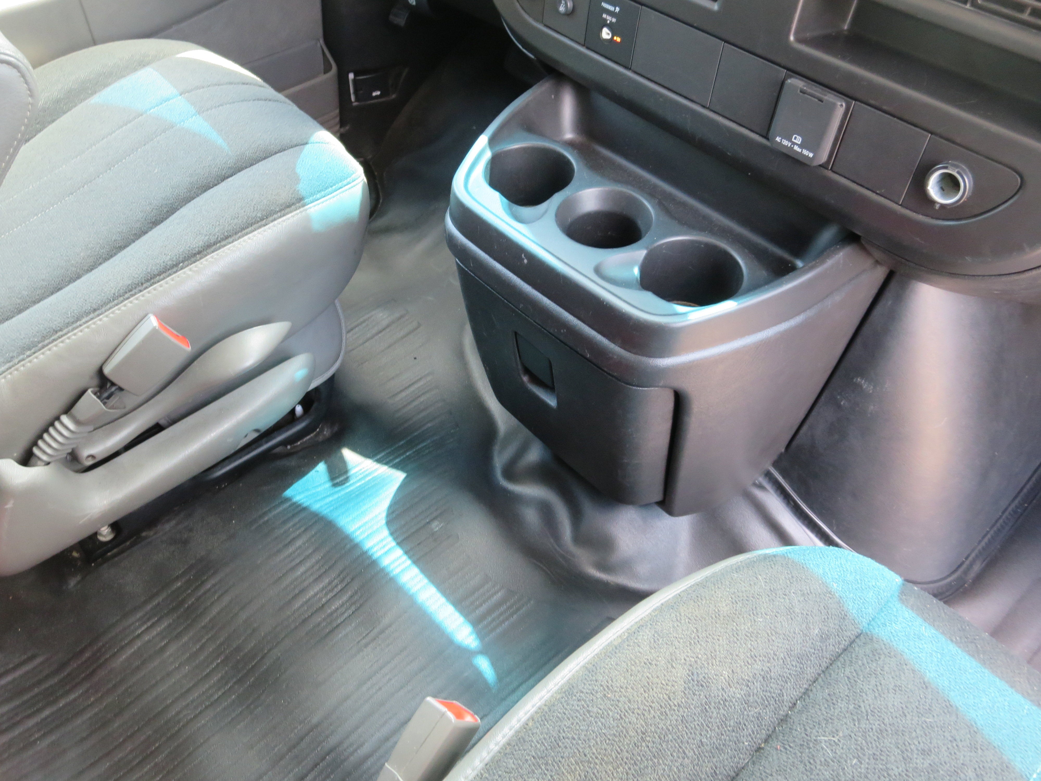 2023 GMC Savana Cargo Van 2500