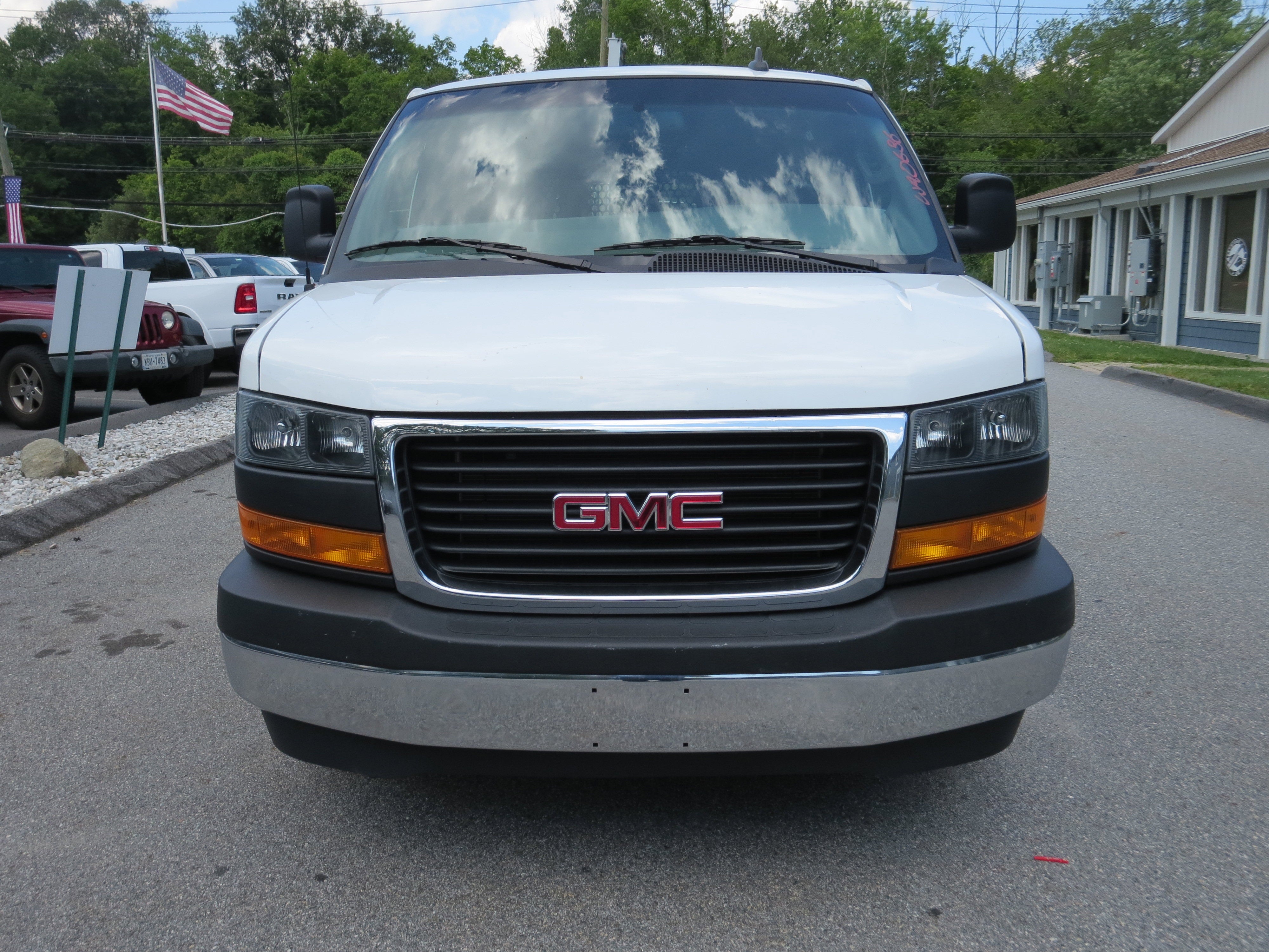 2023 GMC Savana Cargo Van 2500