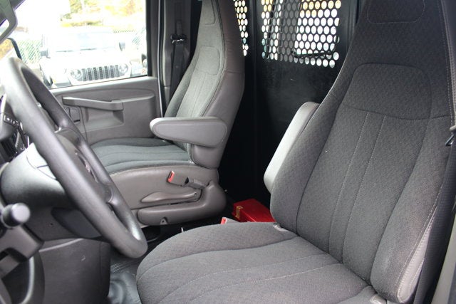 2025 GMC Savana Cargo Van BASE