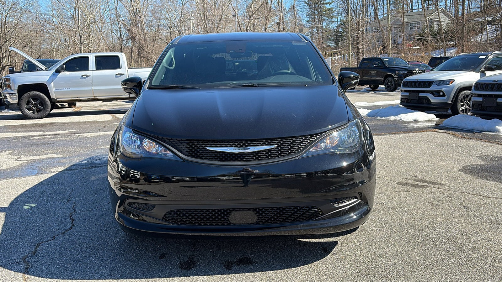 2026 Chrysler Voyager LX