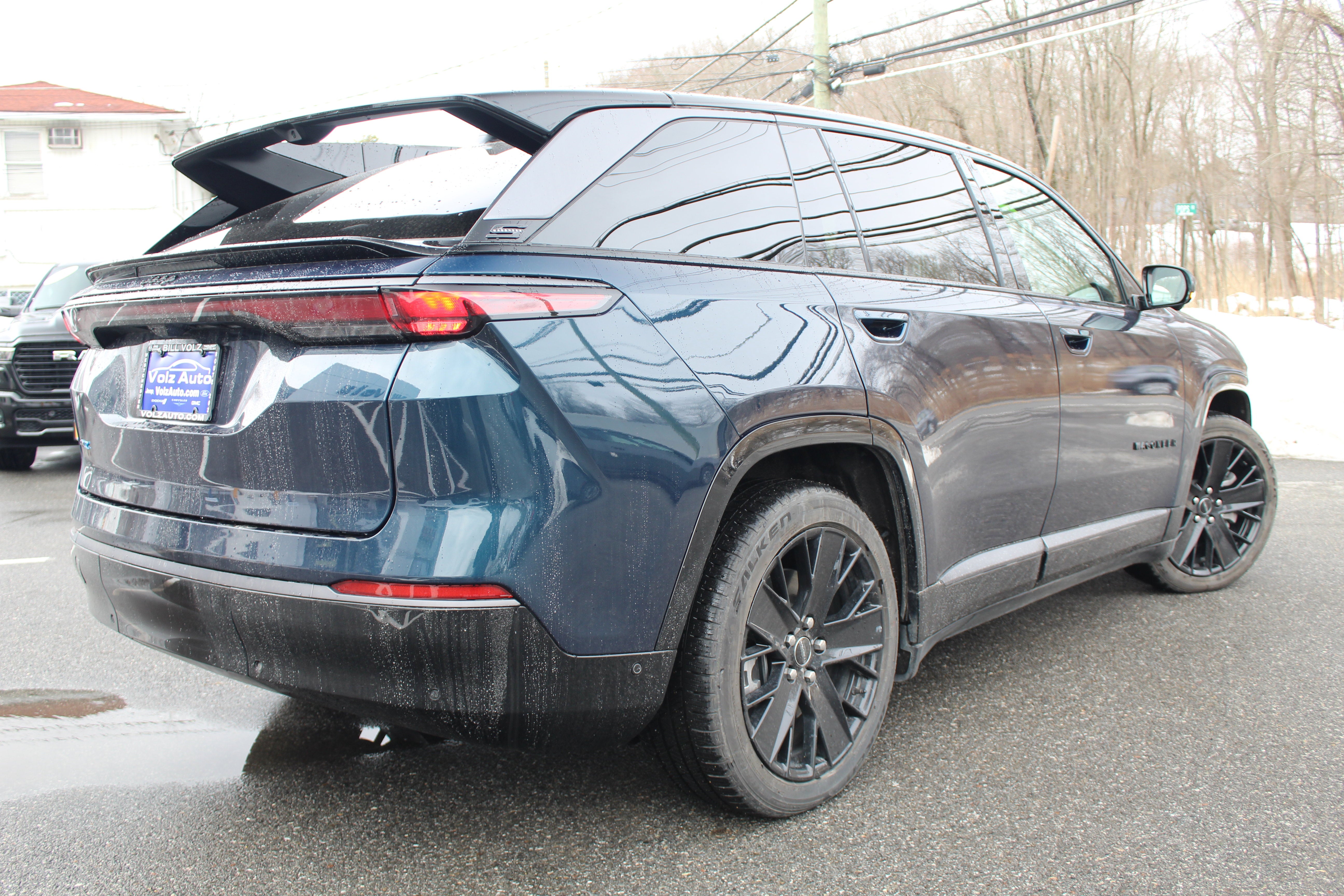 Used 2024 Jeep Wagoneer S Launch Edition with VIN 3C4RJNAK5RT178441 for sale in Cortlandt, NY