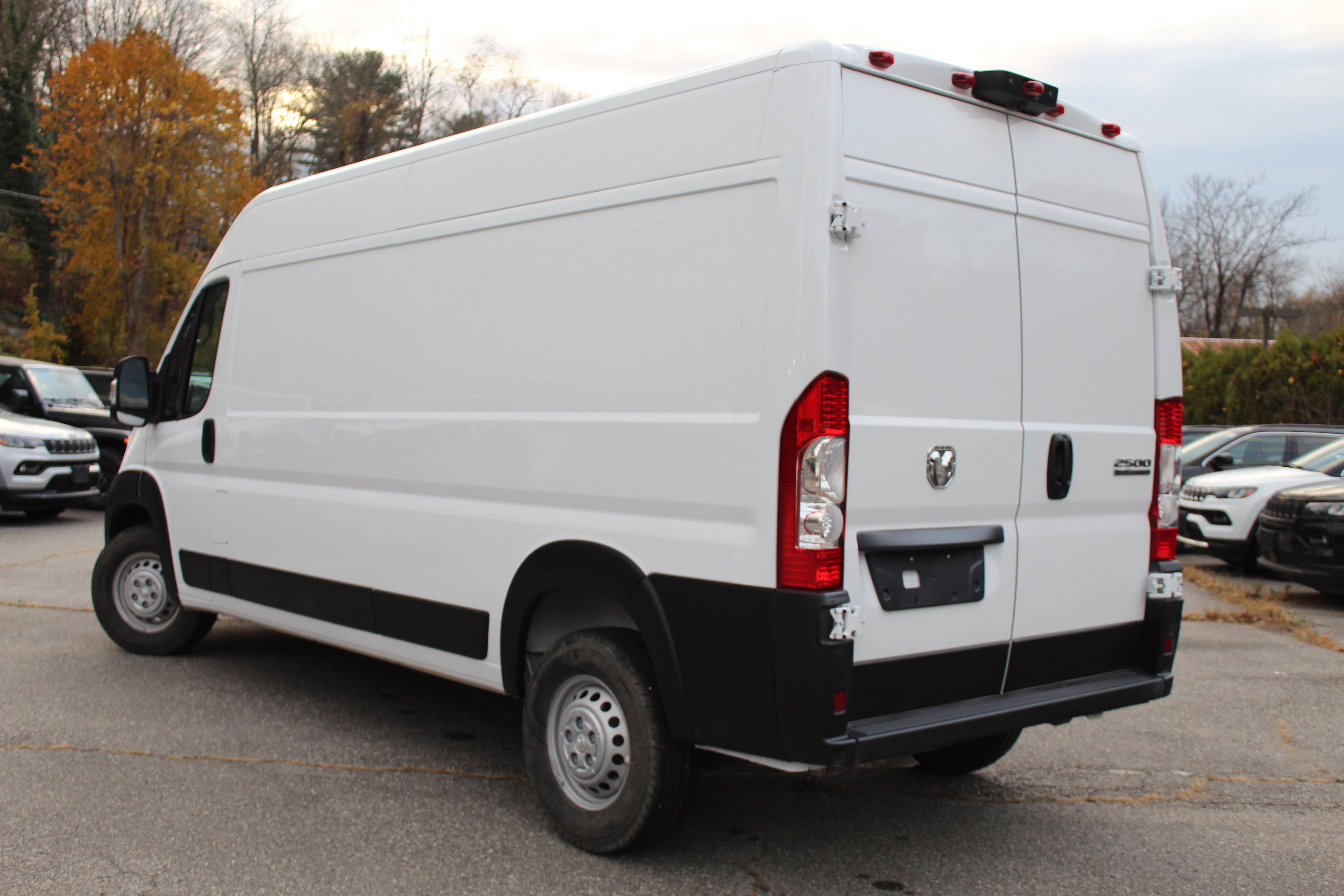 2025 RAM ProMaster Cargo Van Tradesman