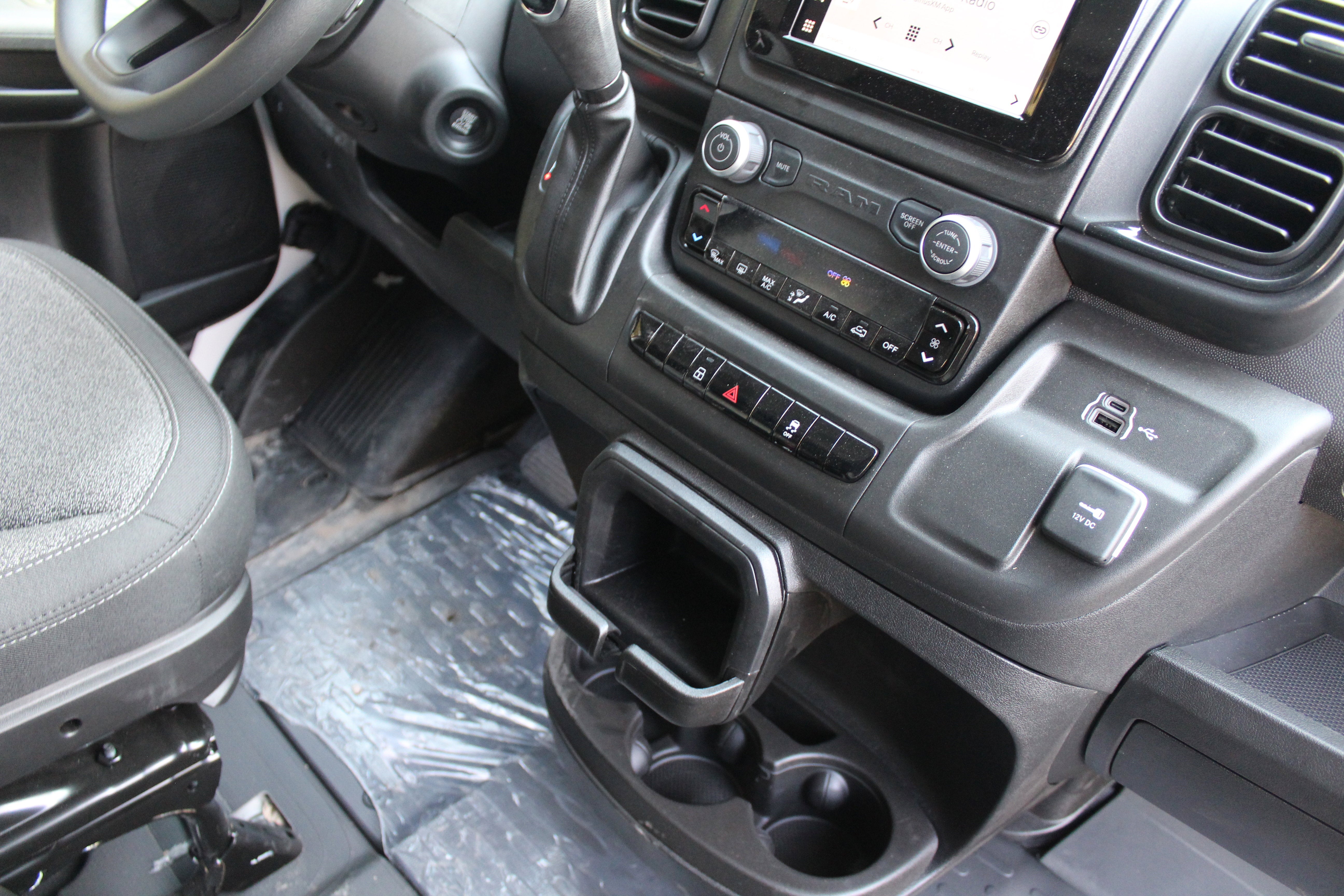 2025 RAM ProMaster Cargo Van Tradesman