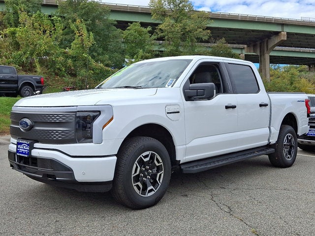 2023 Ford F-150 Lightning XLT