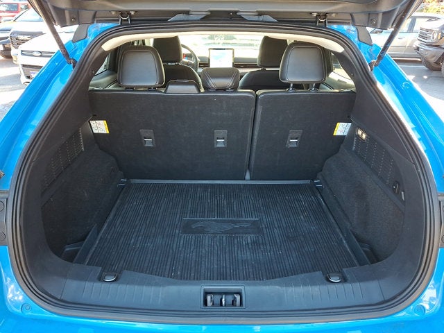 2022 Ford Mustang Mach-E Select